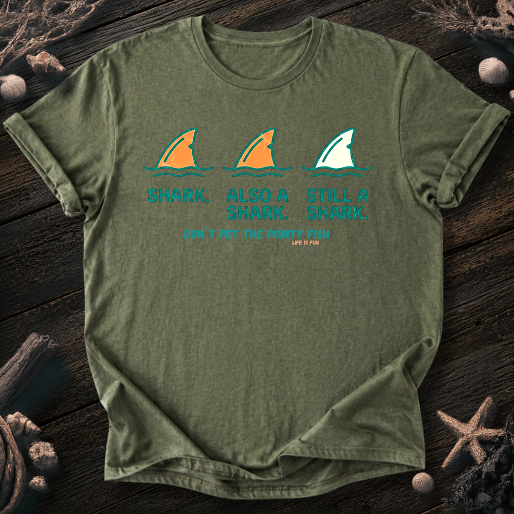 Don´t Pet the Pointy Fish T-Shirt